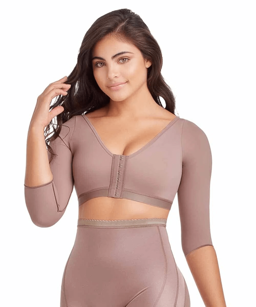 BRASIER POSTQUIRURGICO CON MANGAS (Ref. 09055)